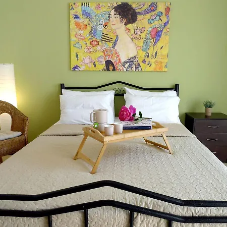 Christina's Sea House Apartment