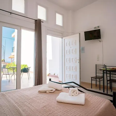 Christina's Sea House Apartment *